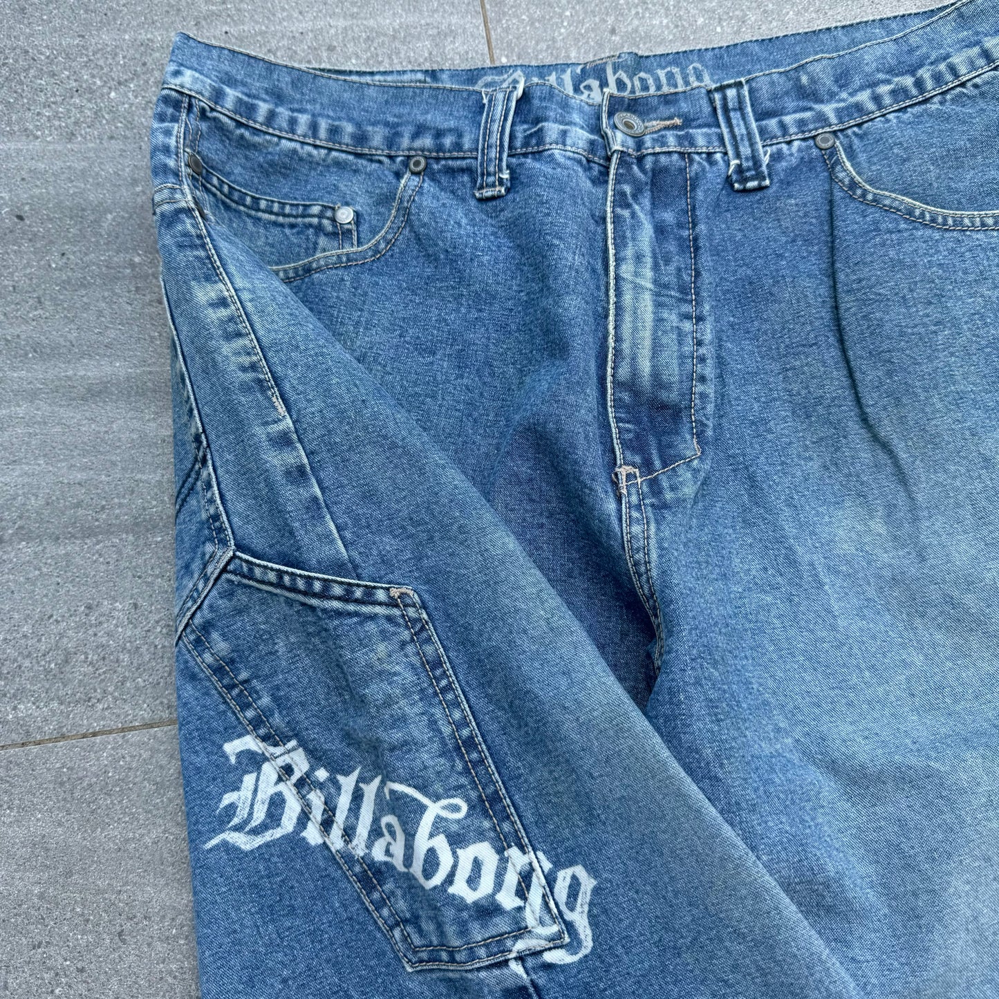 clean billabong jorts - 34”