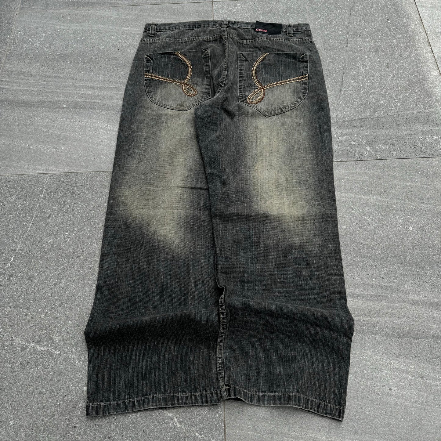 sand fade qruel jeans - 38x32”