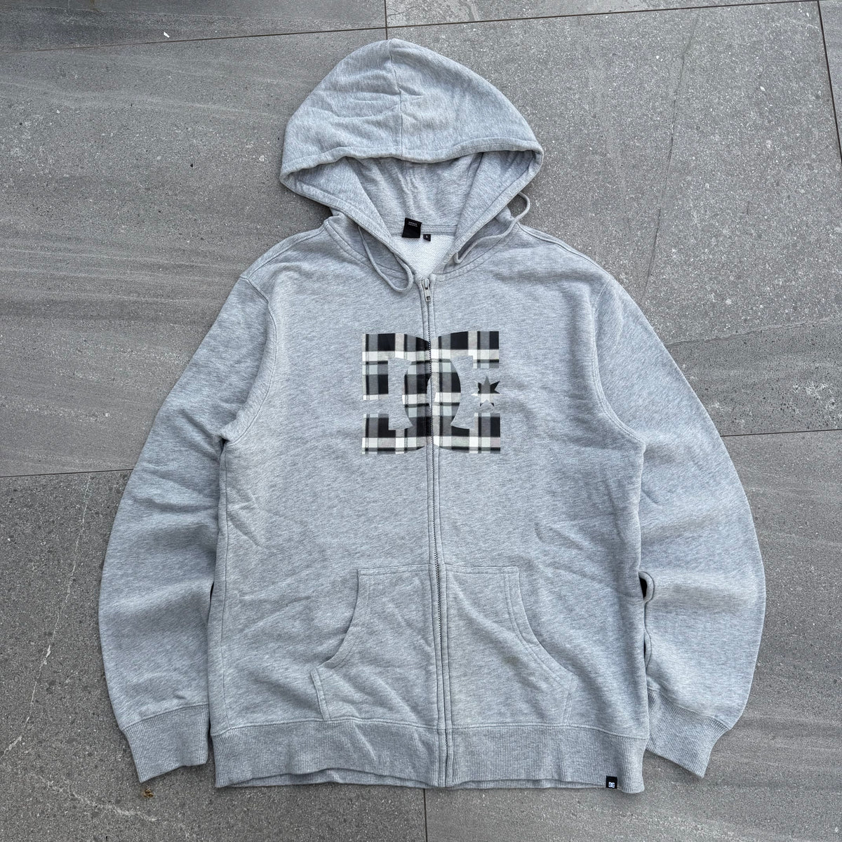 DC plaid zip ((rare)) - L