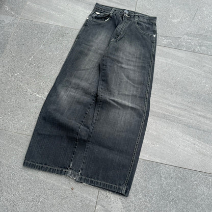southpole sand fades - 28x28”