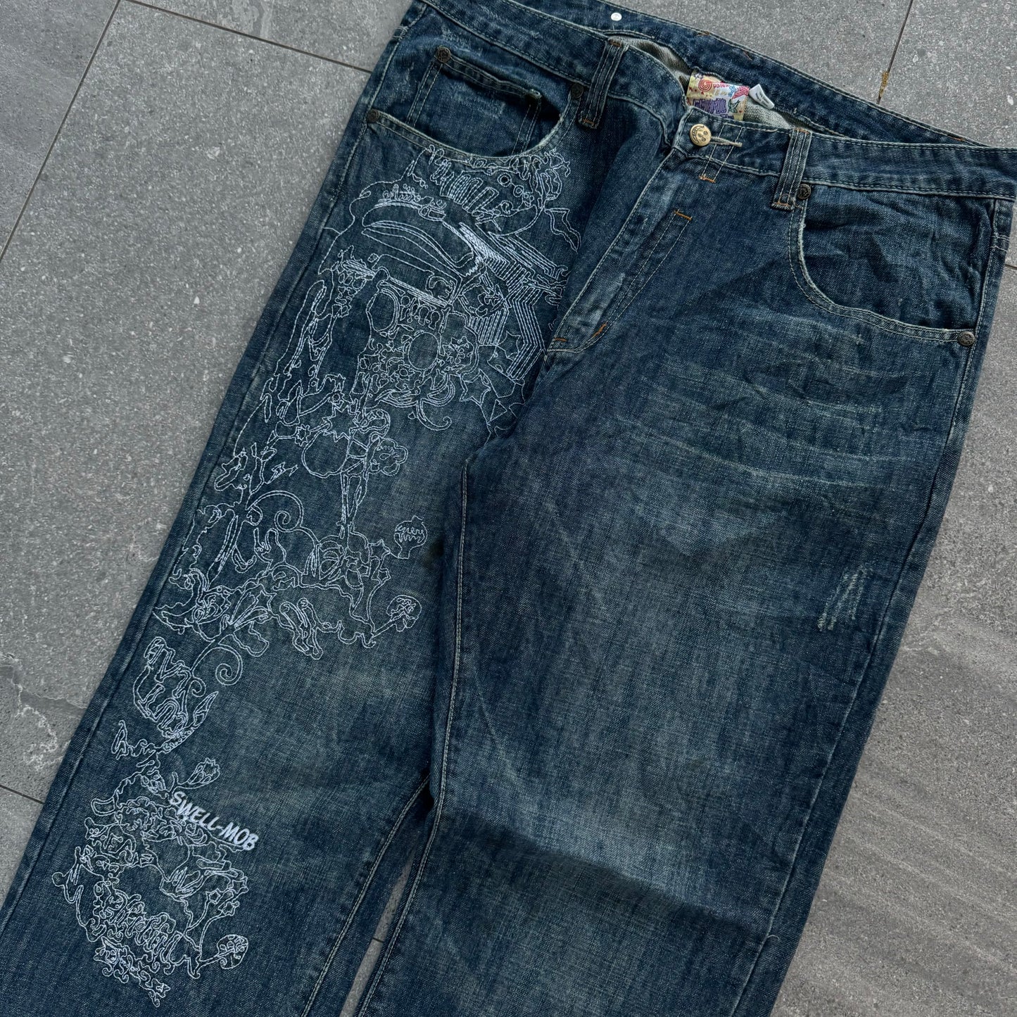 grail artful dodger front hits - 38x35”