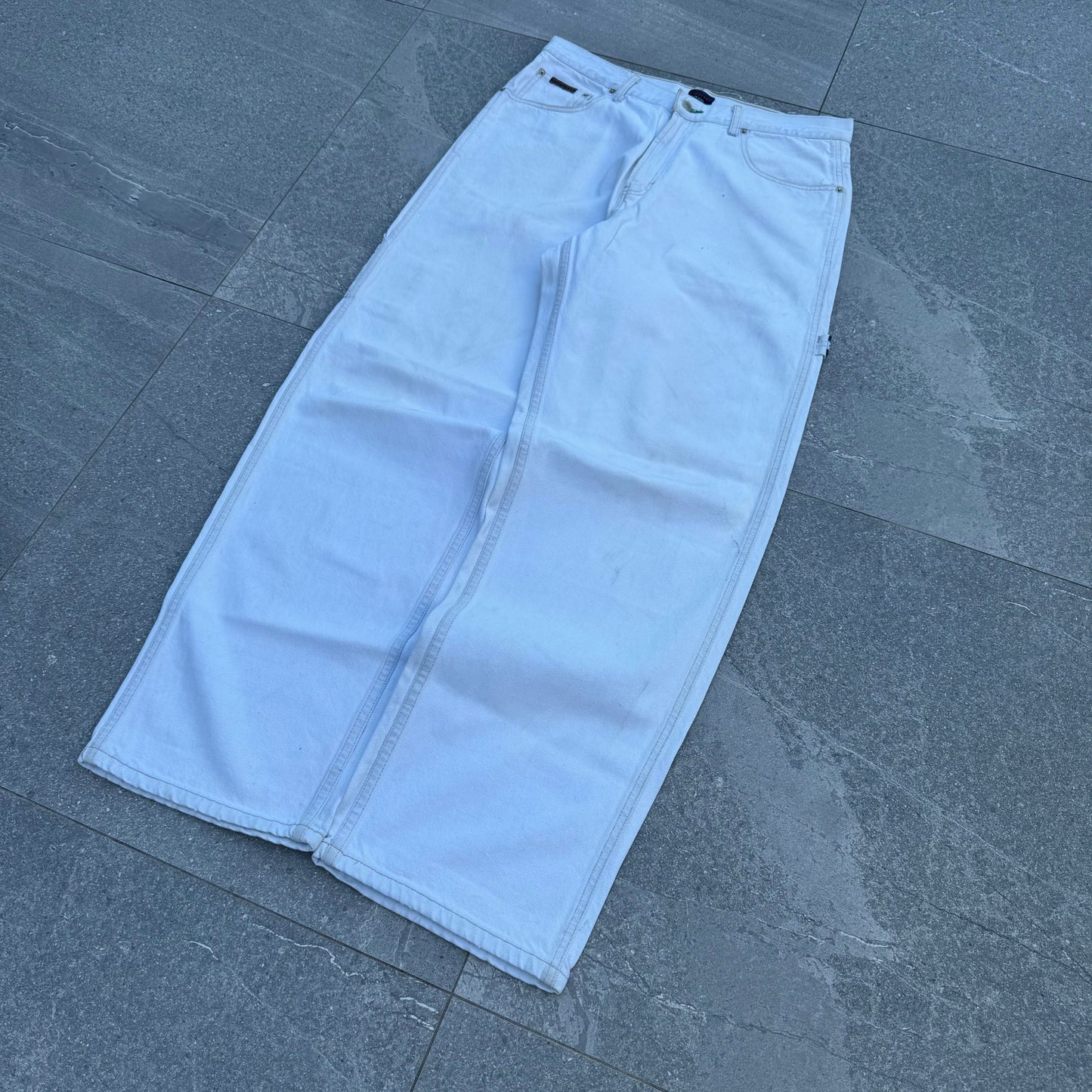 tommy jeans - 36x33”