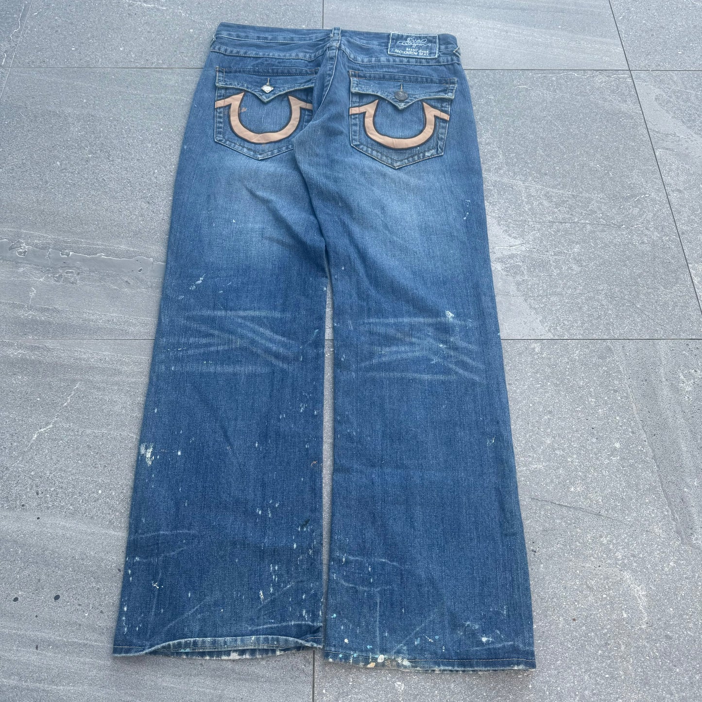 paint splatter trueys - 38x35”