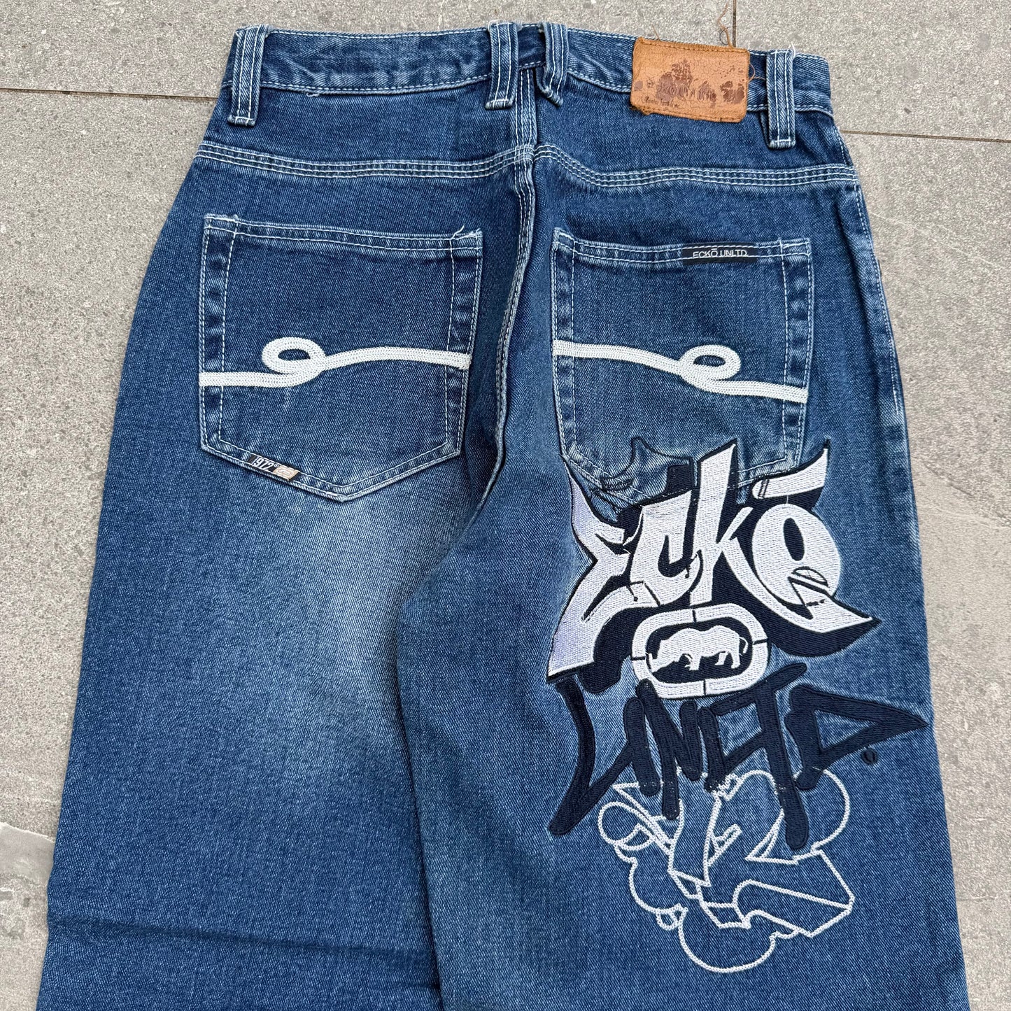 the grail of all grails - 28x29”