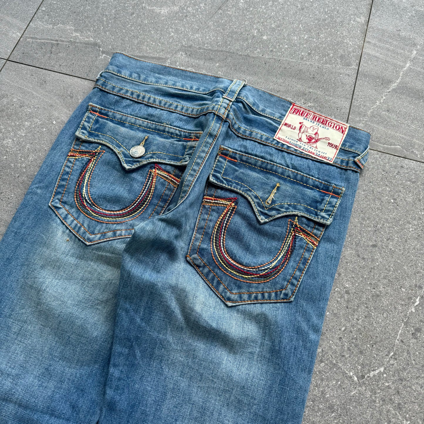 calm trueys - 34x30”