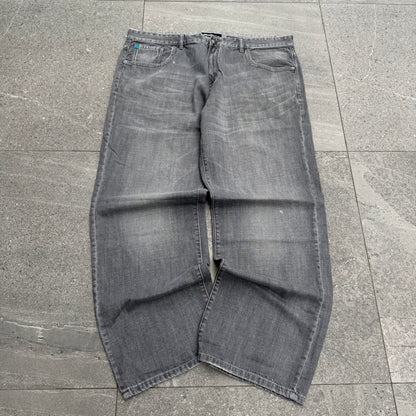 ecko concrete fades - 42x32”