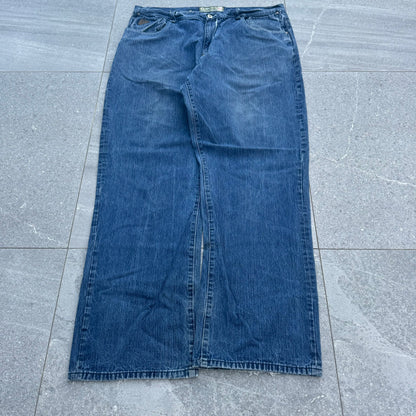 akademiks jeans - 38x33”