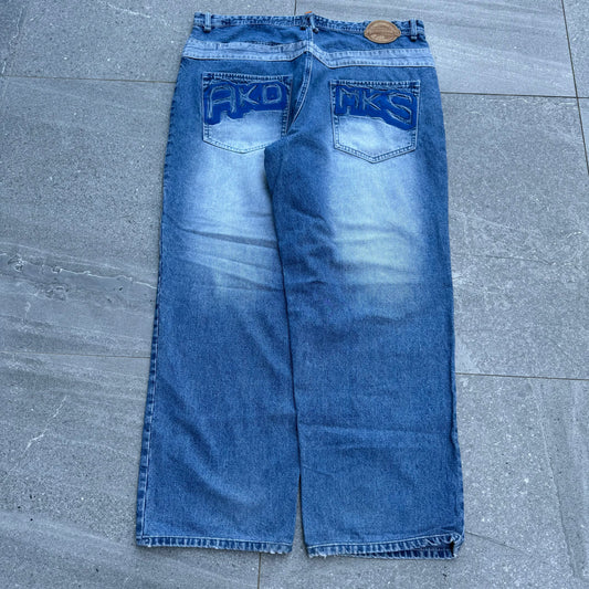 akademiks jeans - 40”