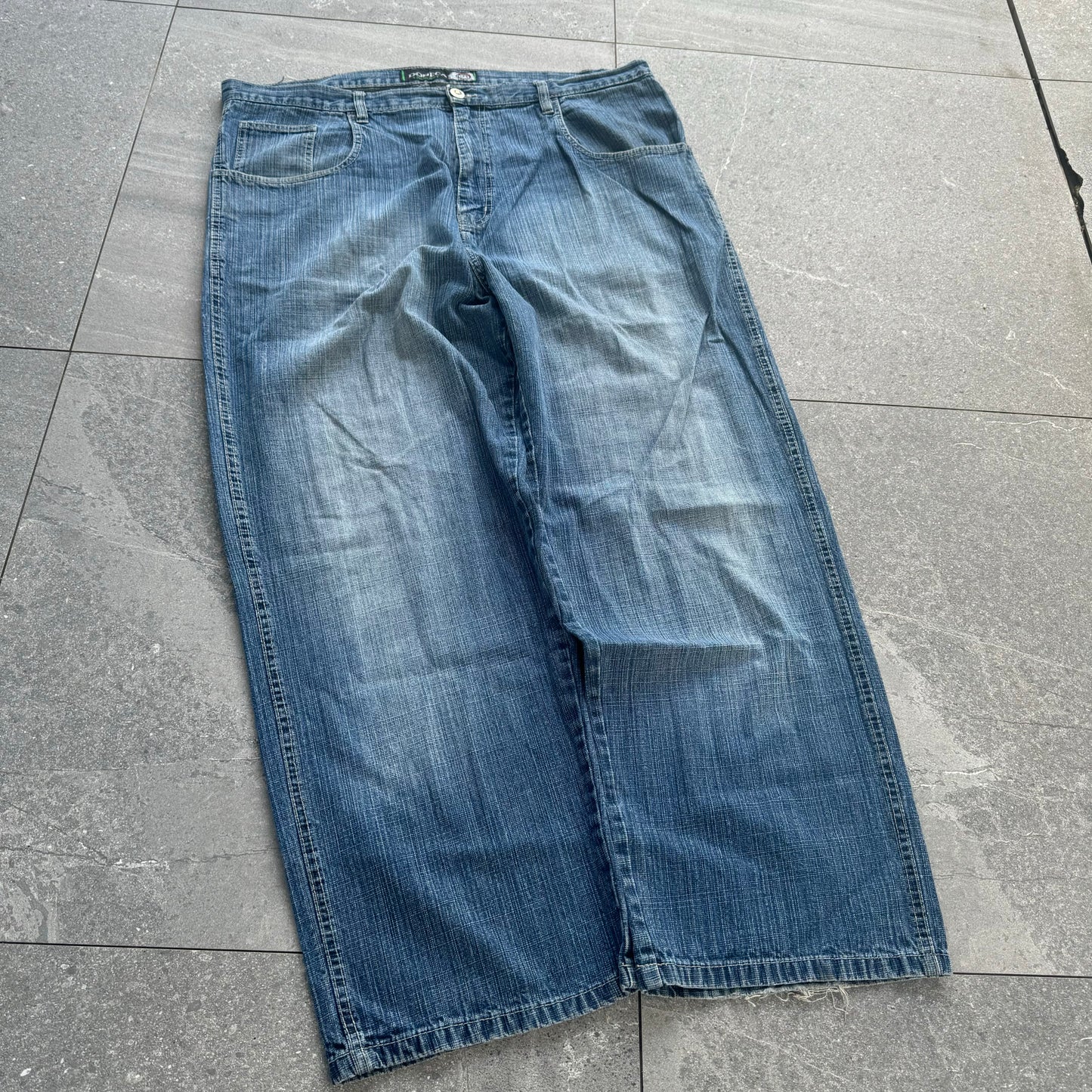 dodeca southpoles - 42x32”