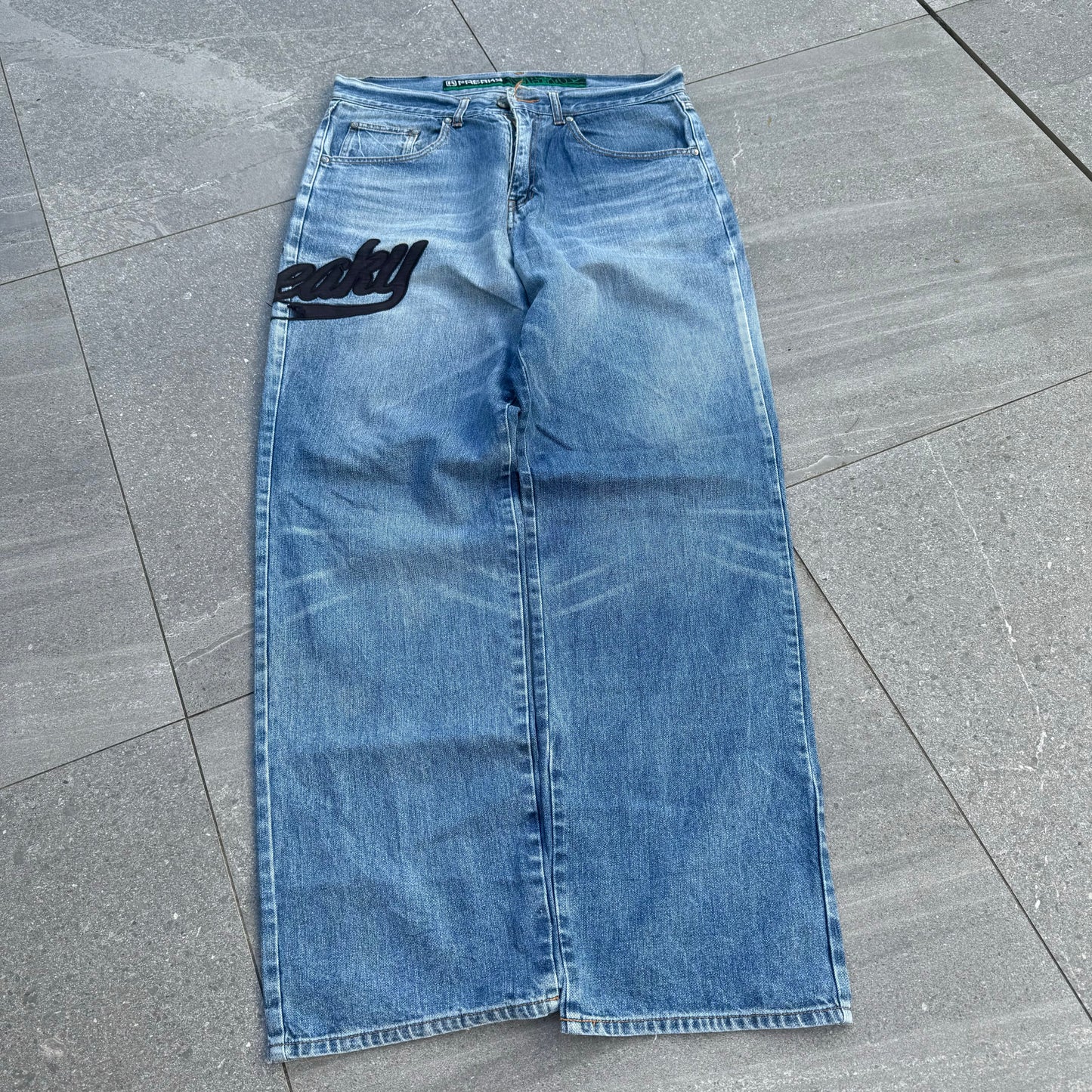 freaky 😛 jeans 36x33”