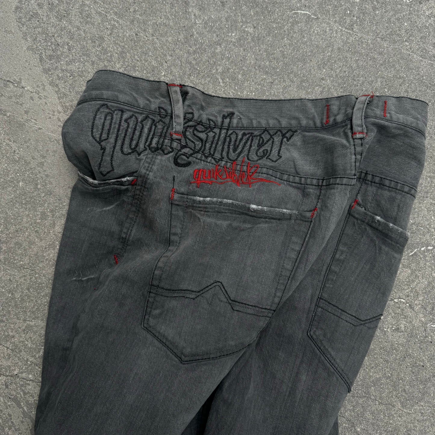 quiksilver jeans - 34x32”