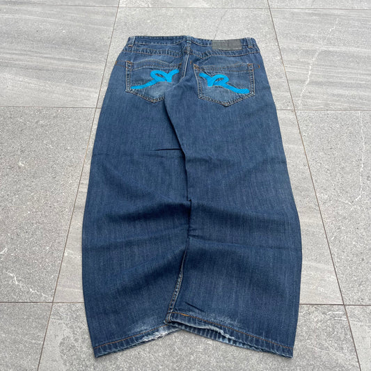 rocawear pocket hits - 36x32”