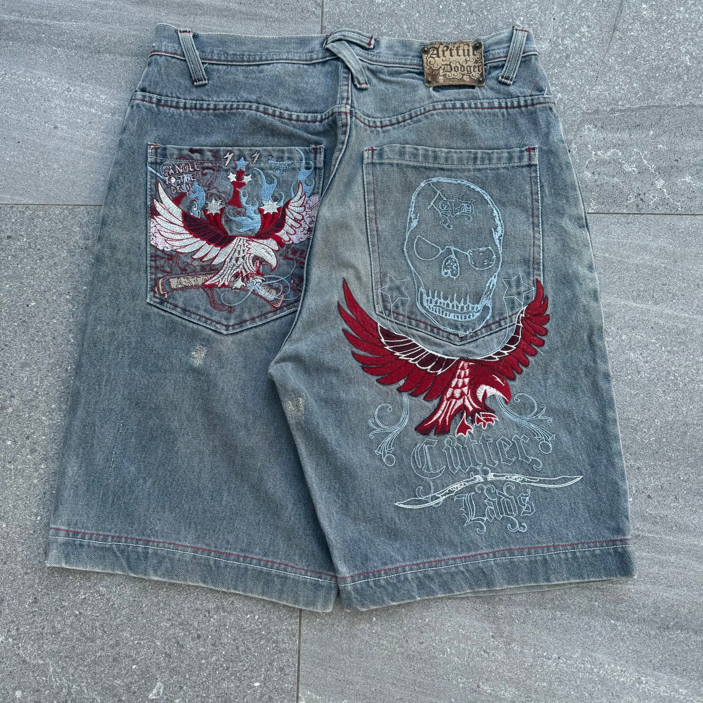 artful dodger jorts - 34x10”