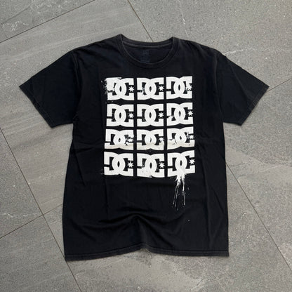 perfectly faded DC tee 🤌 - L