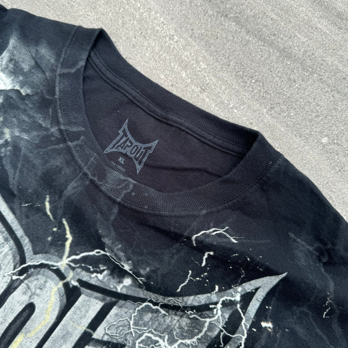 tapout lightning tee - XL