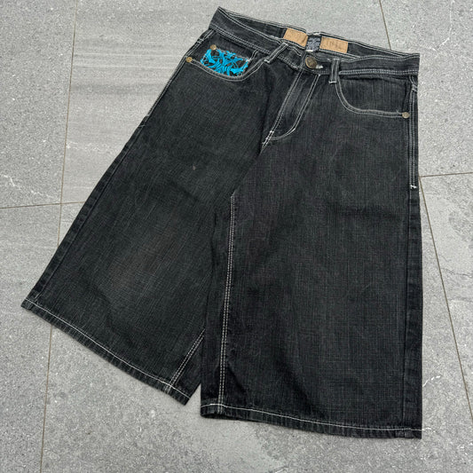 nicest fitting jorts 🤧 - 32”