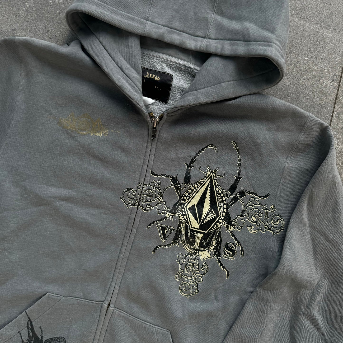 insane volcom hoodie - L