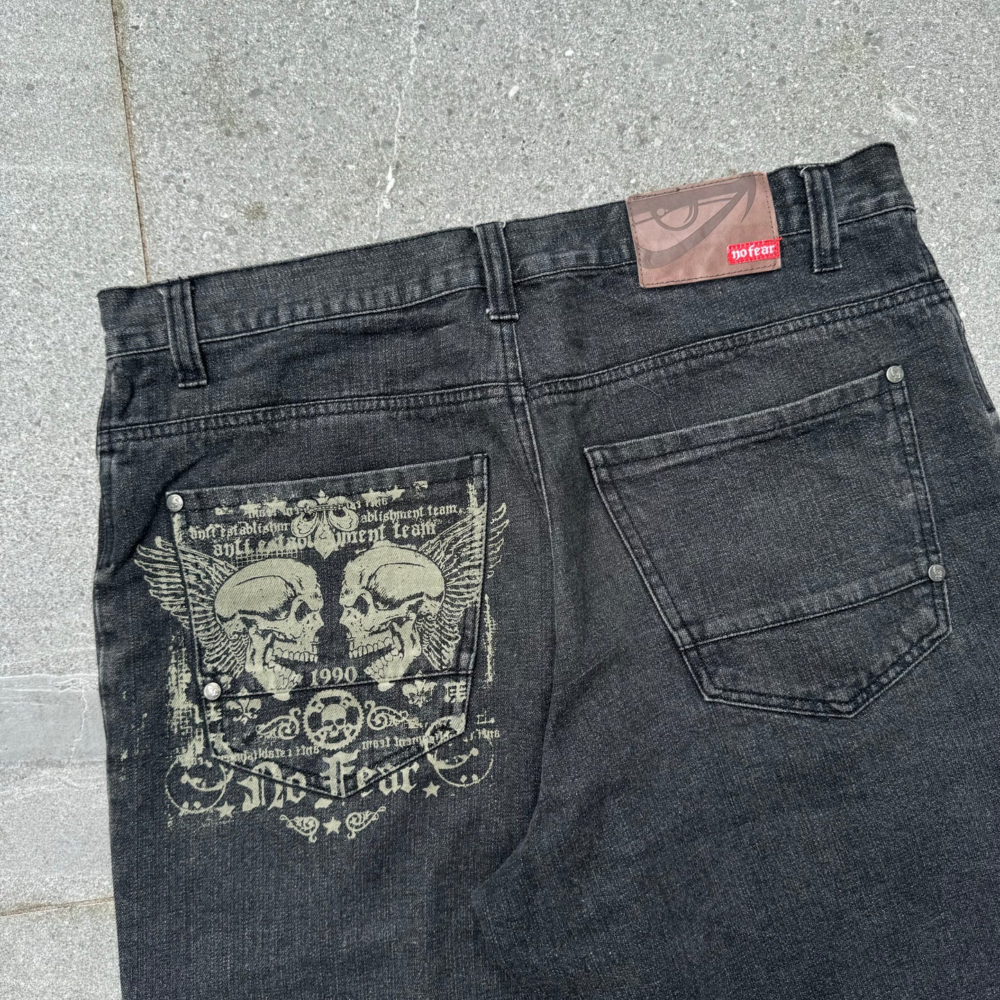gangsta nofear shorts - 36x13.5”