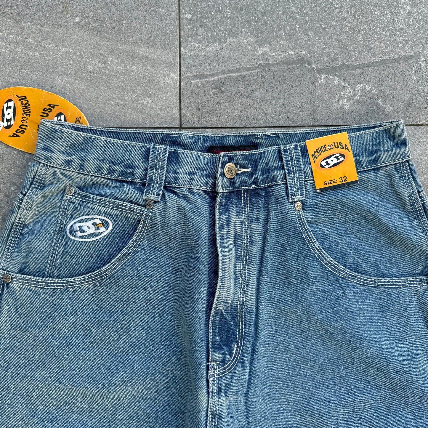 og dead stock DC jeans - 32x30”