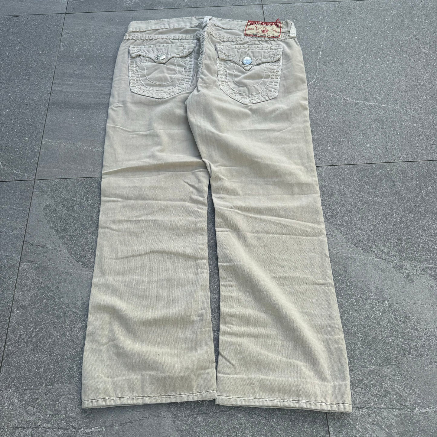 KHAKI TRUEYS OMG - 38x30”