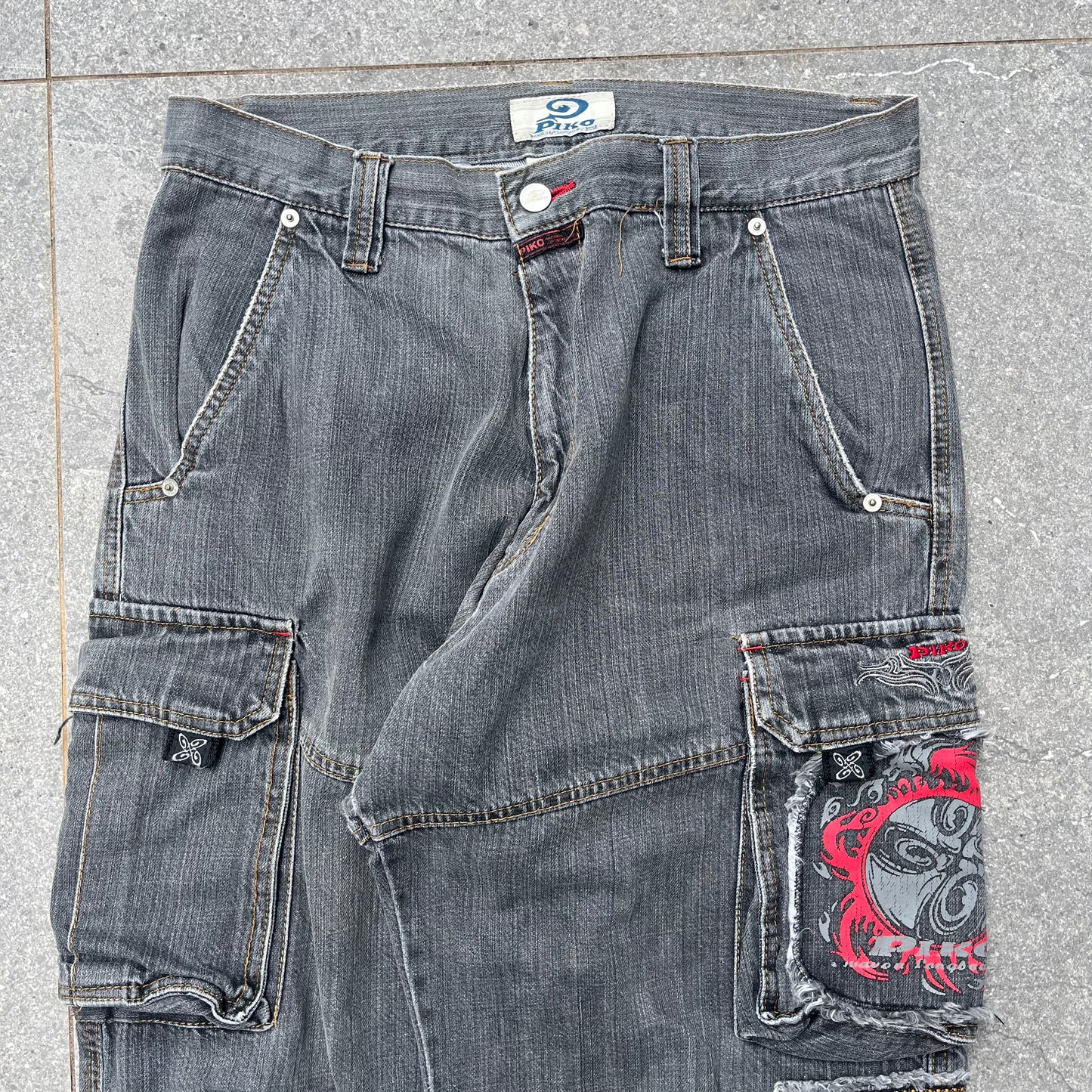 piko surf cargos - 30x27”