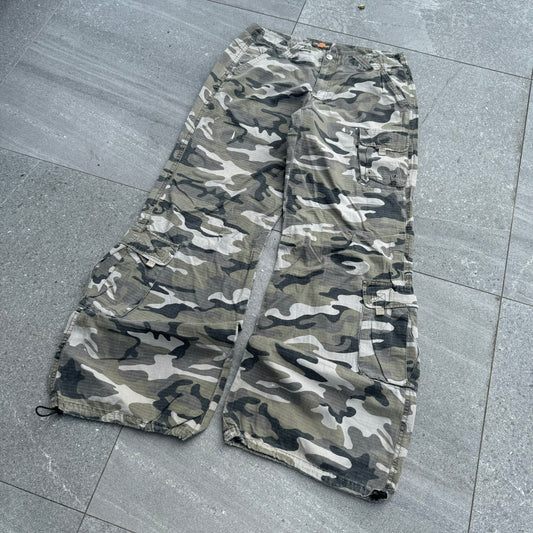 FATTEST CAMO CARGOS - 32x31”