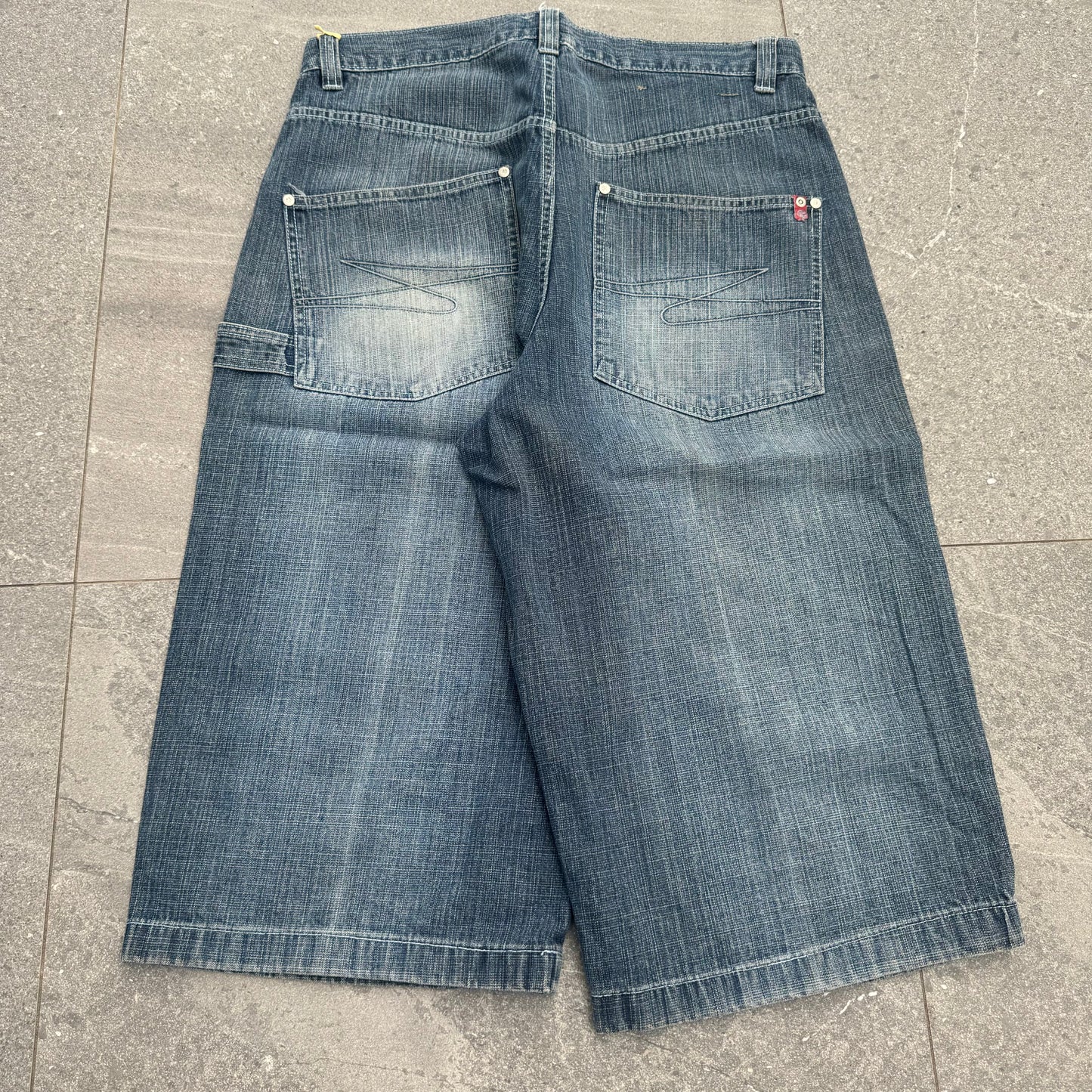insaneeeee southpole jorts - 36x19”