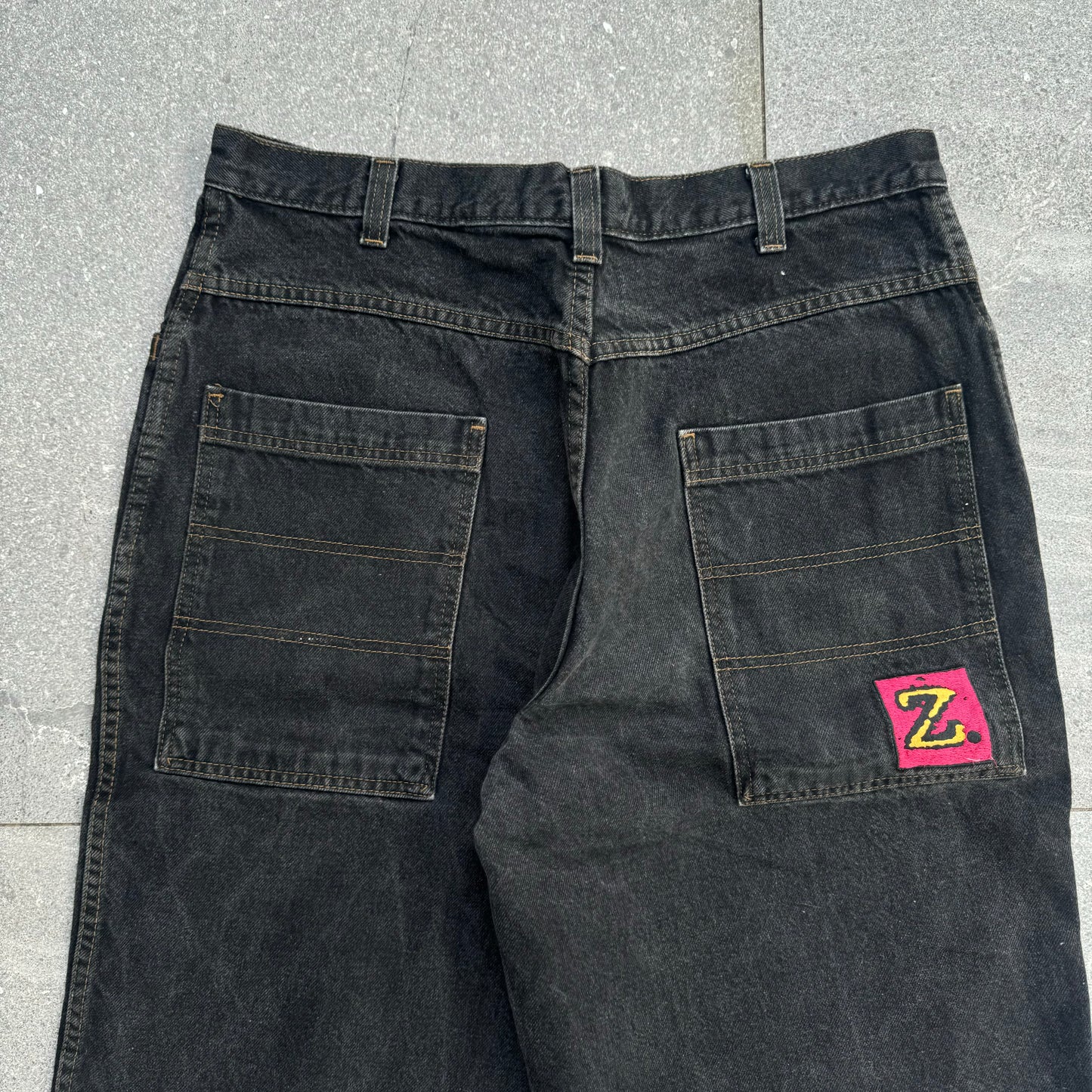 PERFECT 90s zonz jorts - 36x14.5”