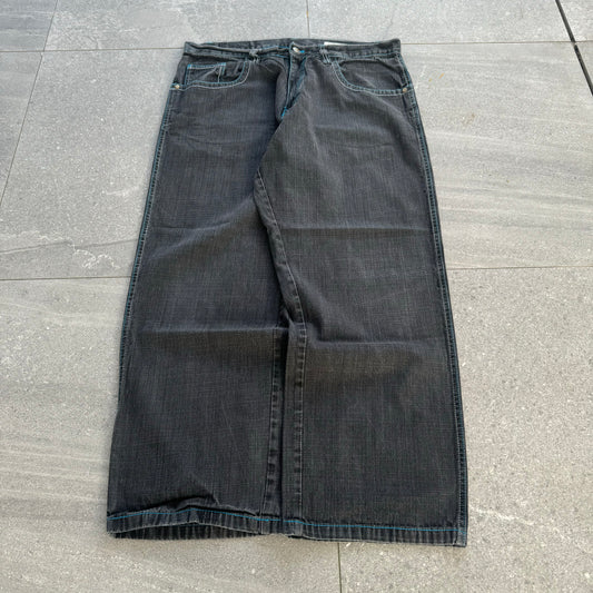 tidiest dodeca southpoles - 38x31”