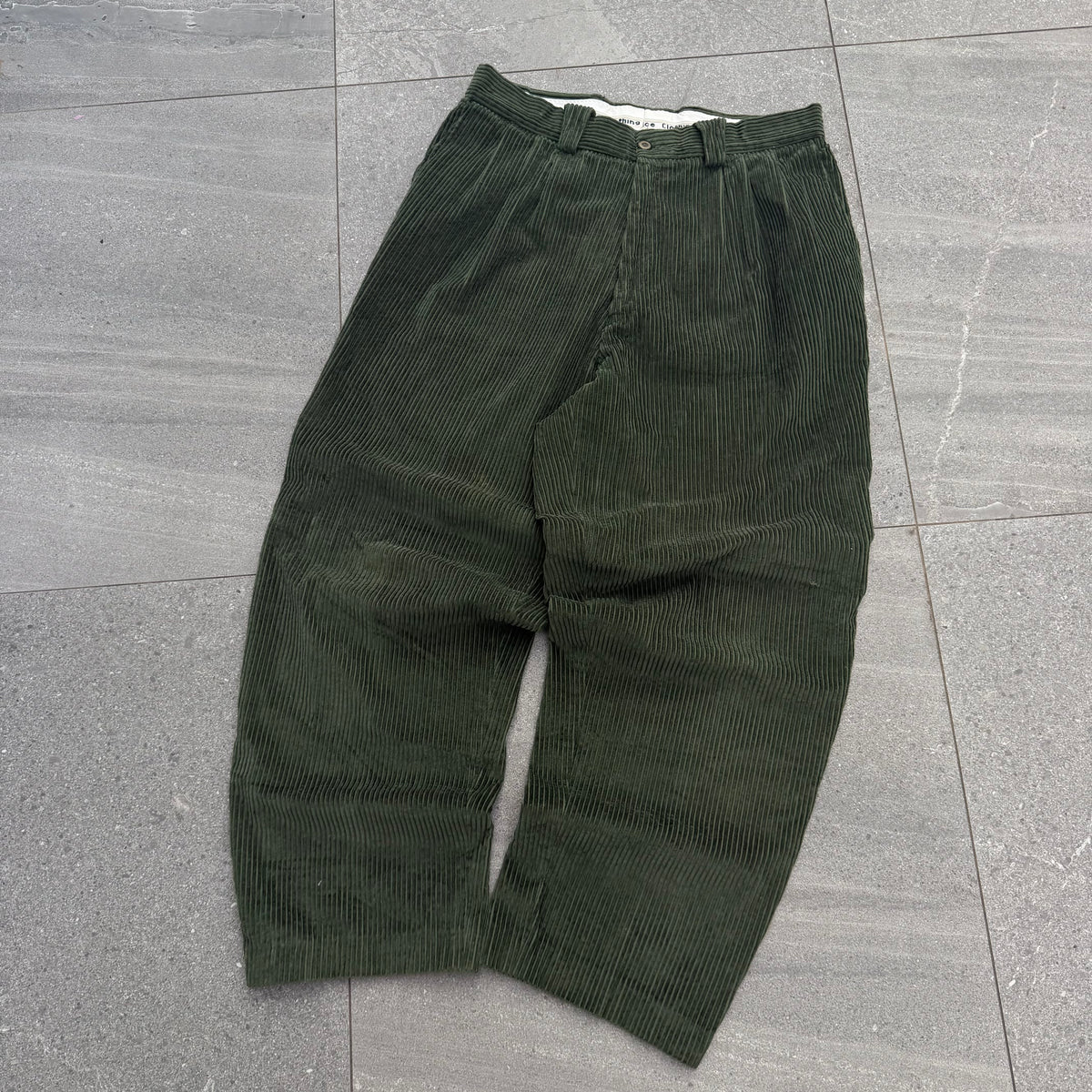 made in NZ baggy corduroys - 34x30”
