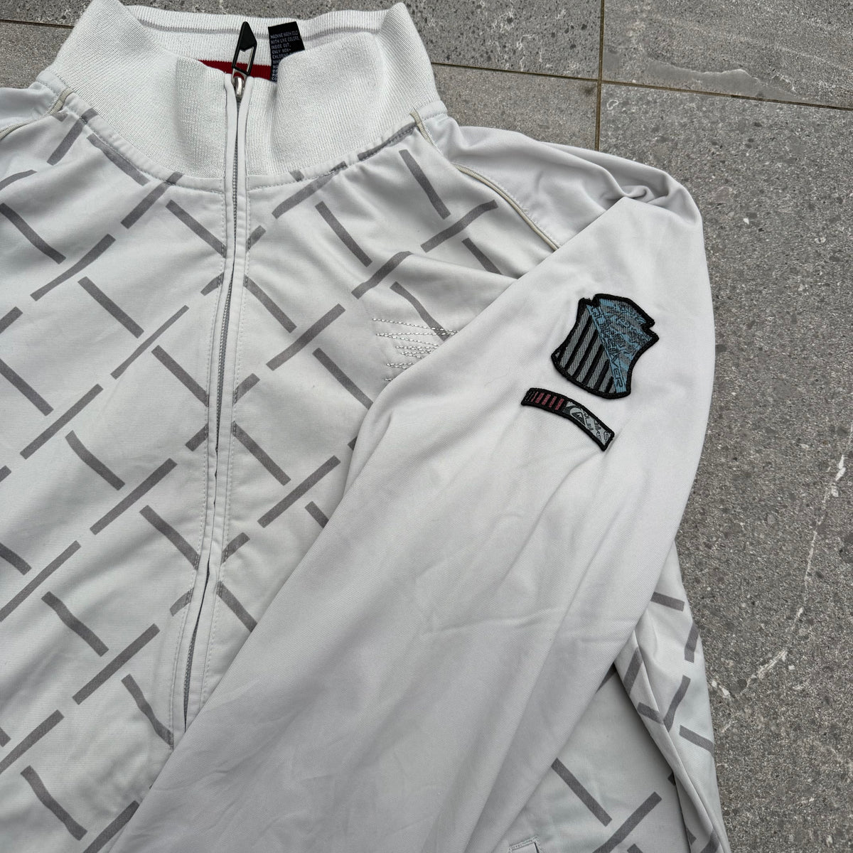 hard asf quiksilver zipup - M