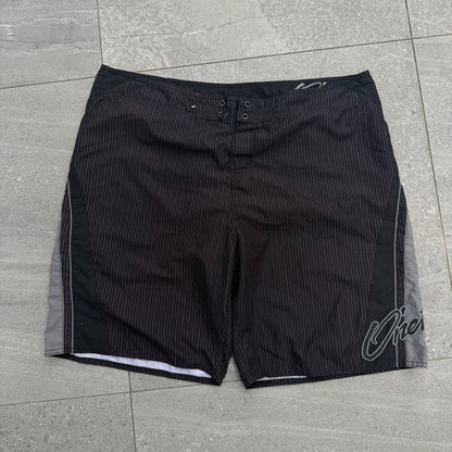 oneill pinstriped boardies - 40”