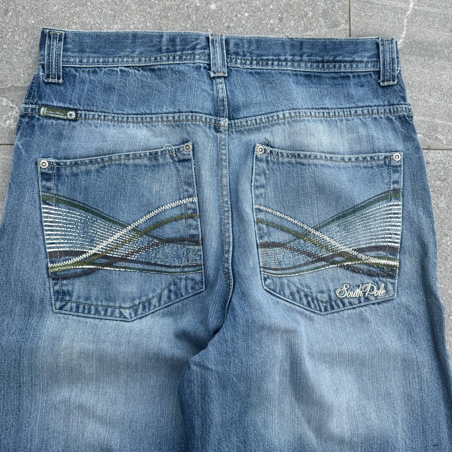 southpole plaid pockets 🥹🥹🥹 36x31”