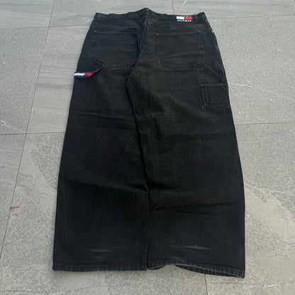 huge tommy’s - 42x32”