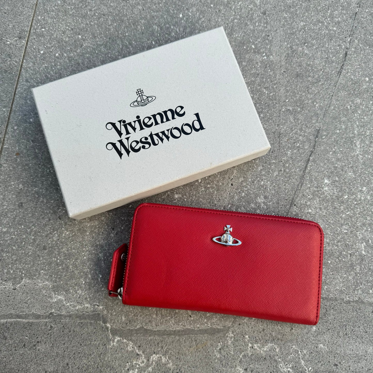 immaculate vivienne westwood orb purse