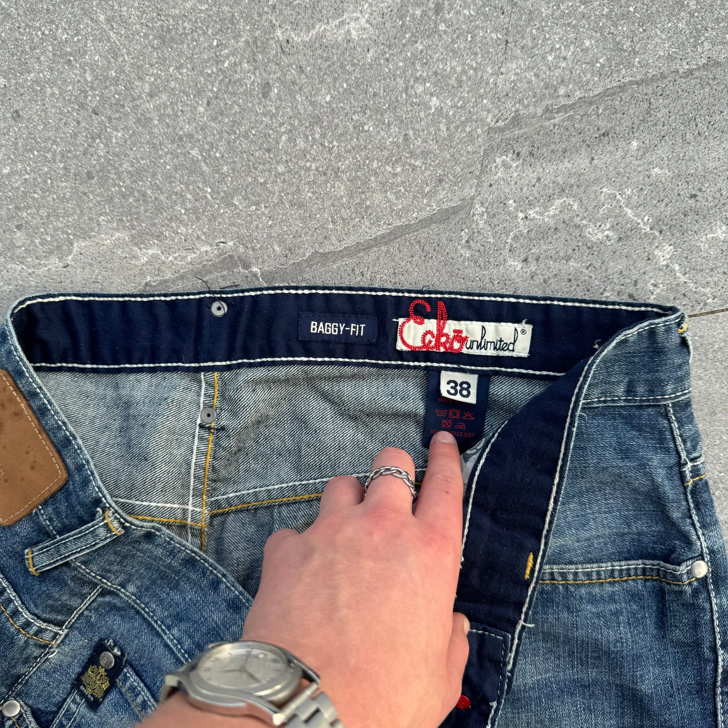 crazyyyy ecko jeans - 38x33”