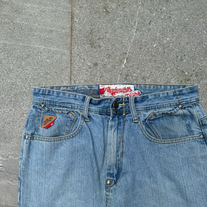 beautiful akademiks jeans - 33x32”