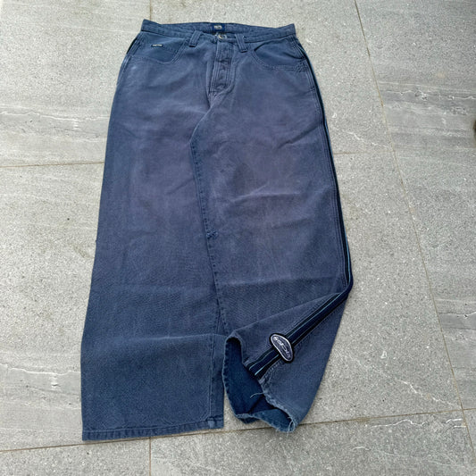 the holiest of holy grails. 90s SPLIT JEANS - 34x31”