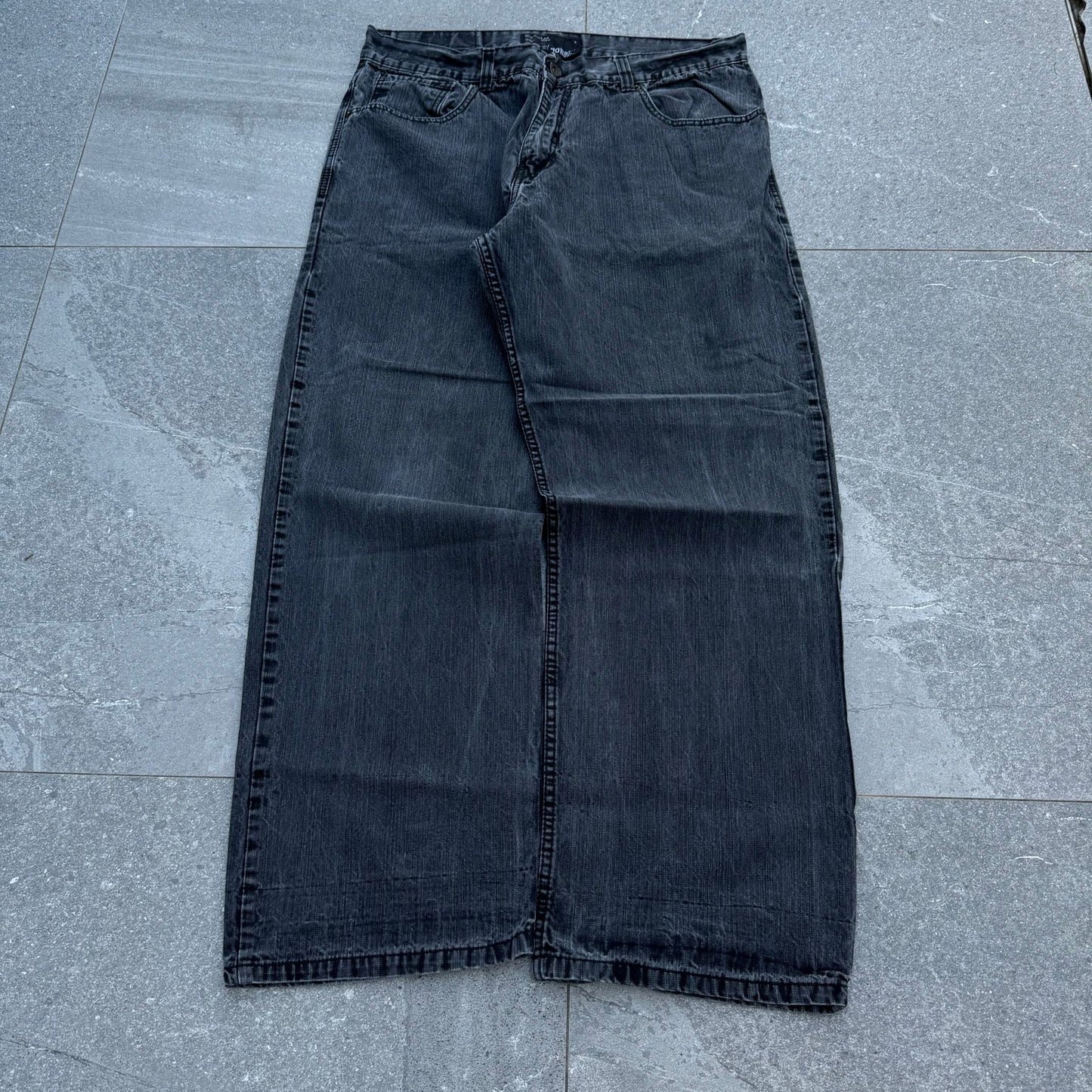 sexy rocawear jeans - 38x32”