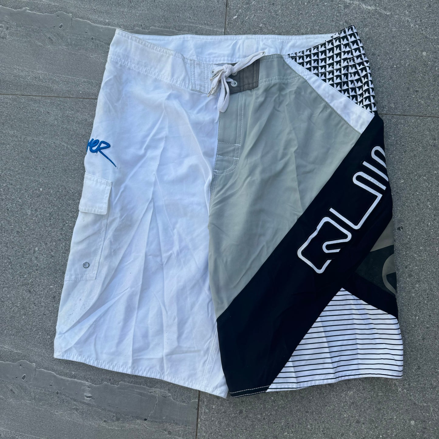 quiksilver boardies - 34x11.5”