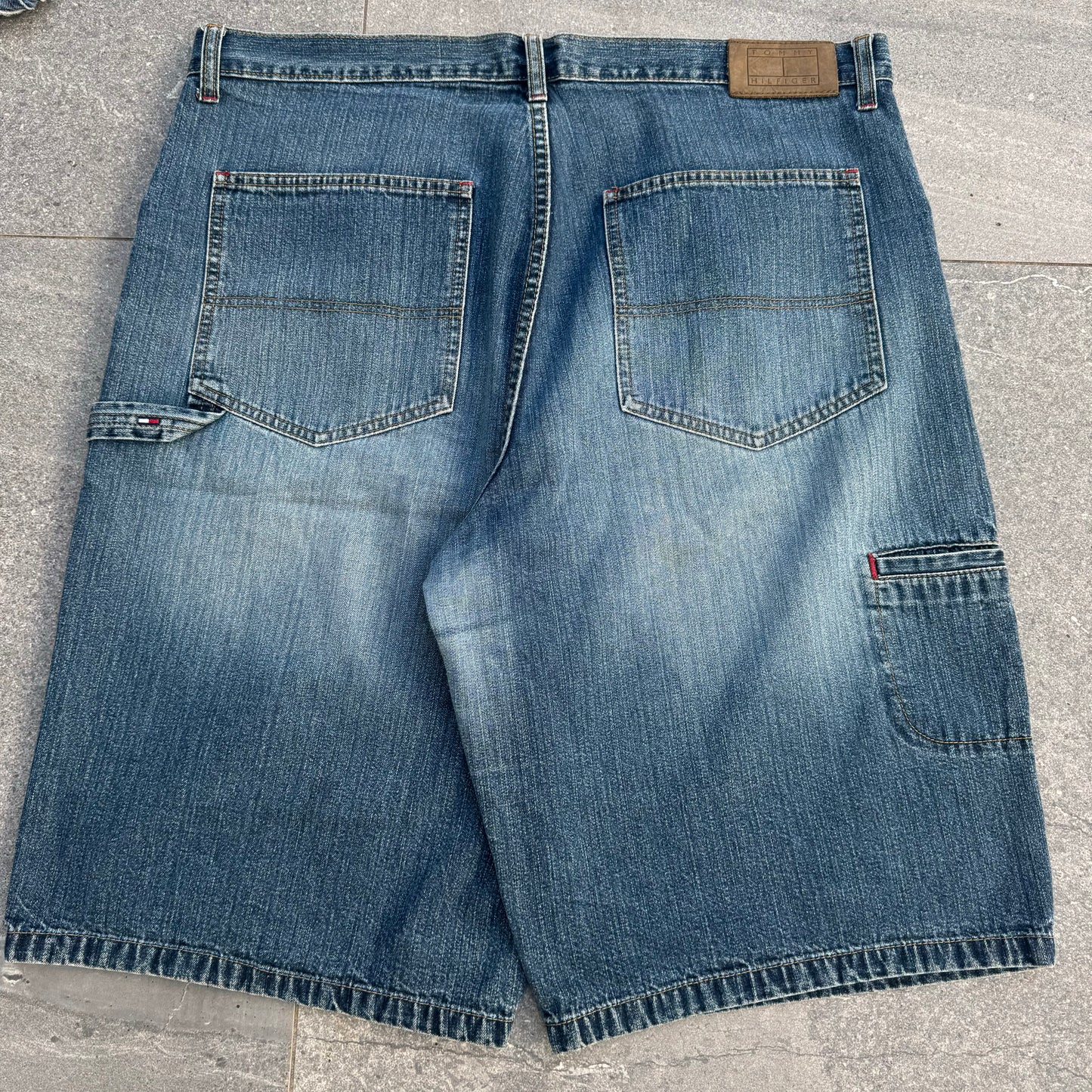 tommy jorts - 38x13”