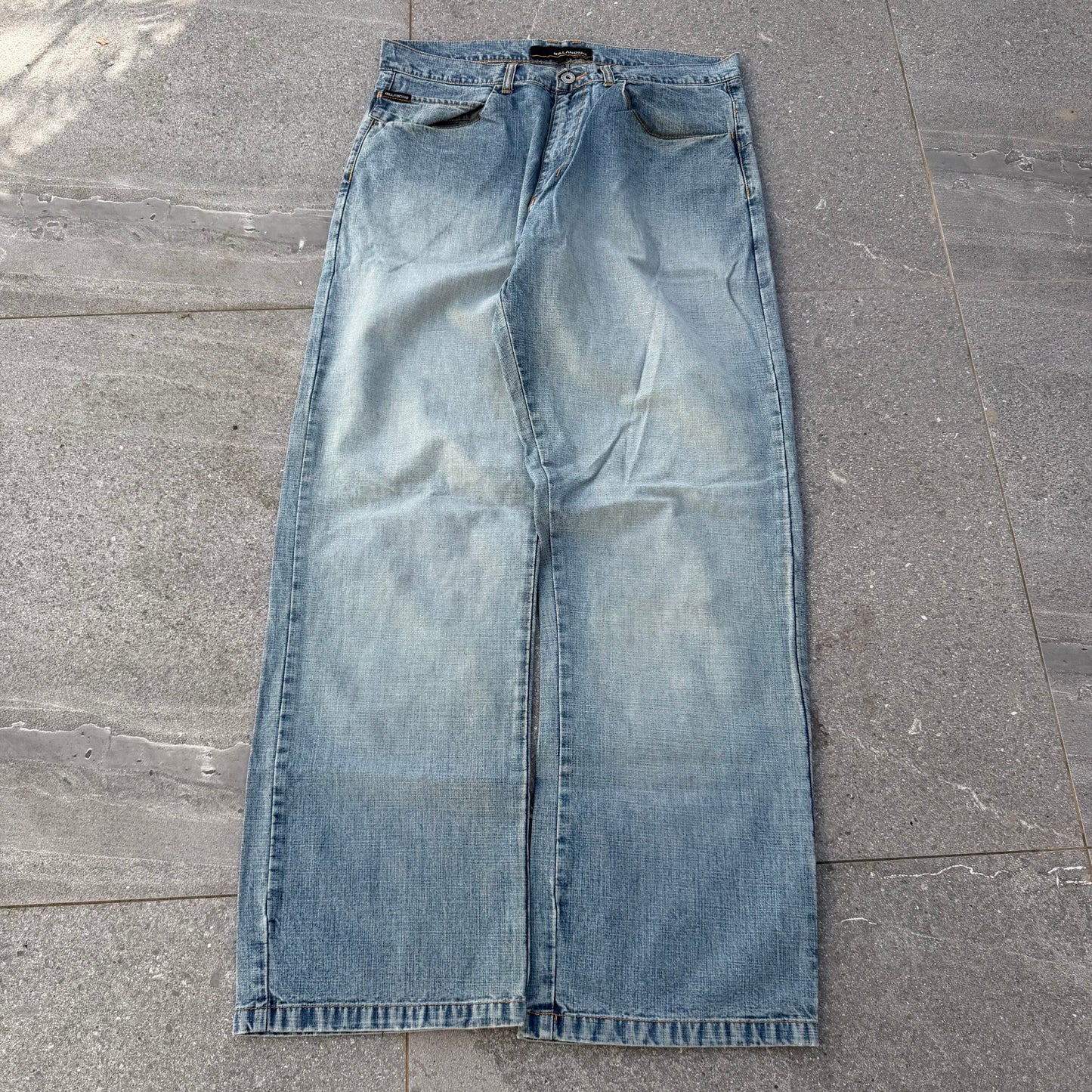 PHAT billabong light wash denims - 34x32”