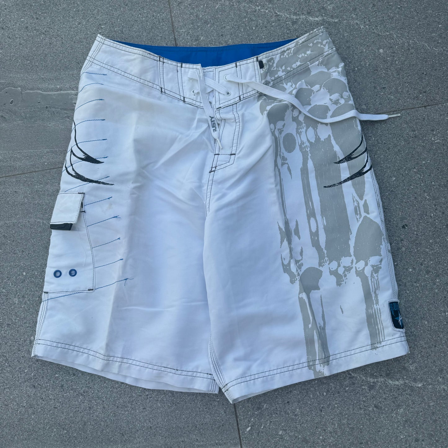 grail rusty boardies - 32x10”