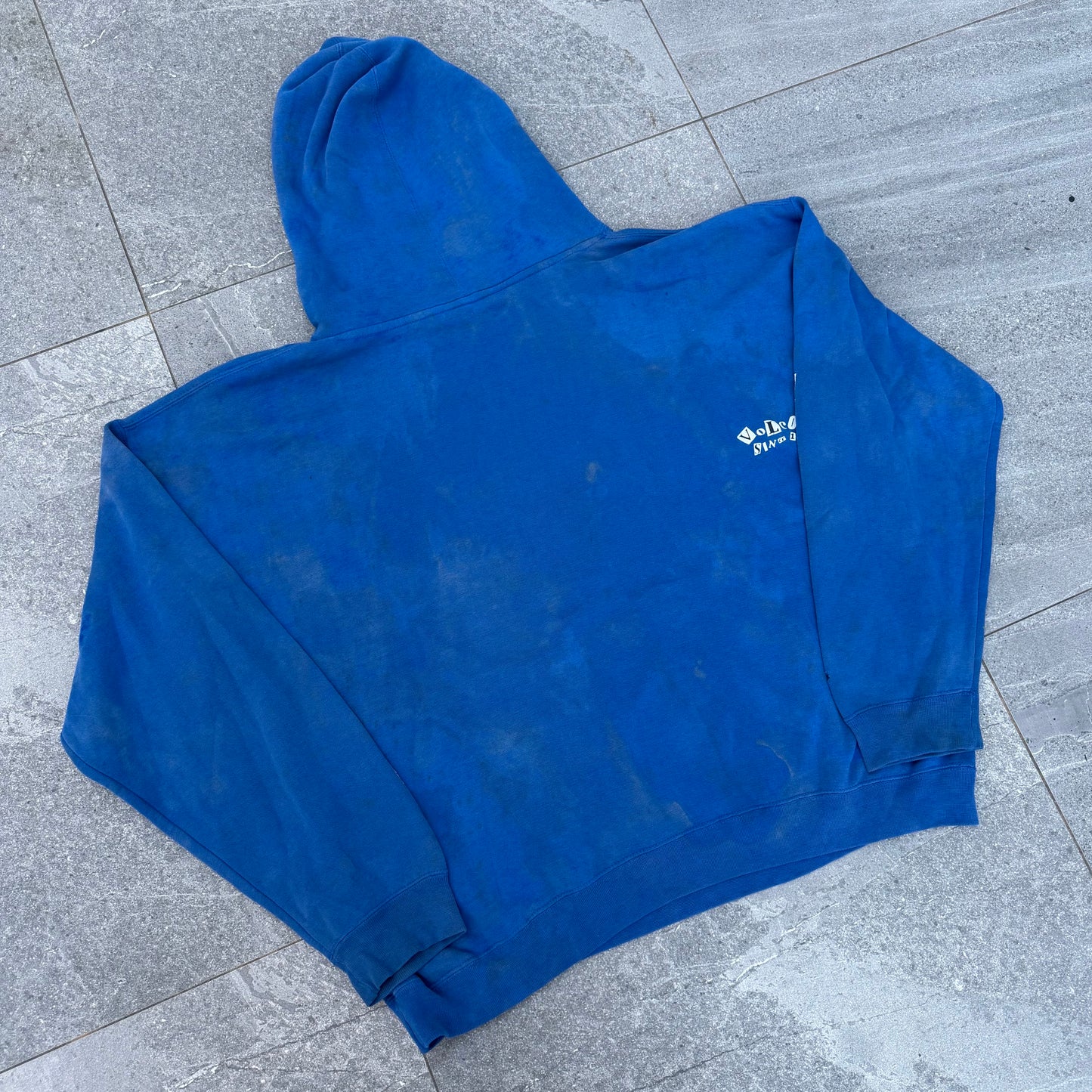 thrashed volcom hoodie - XL