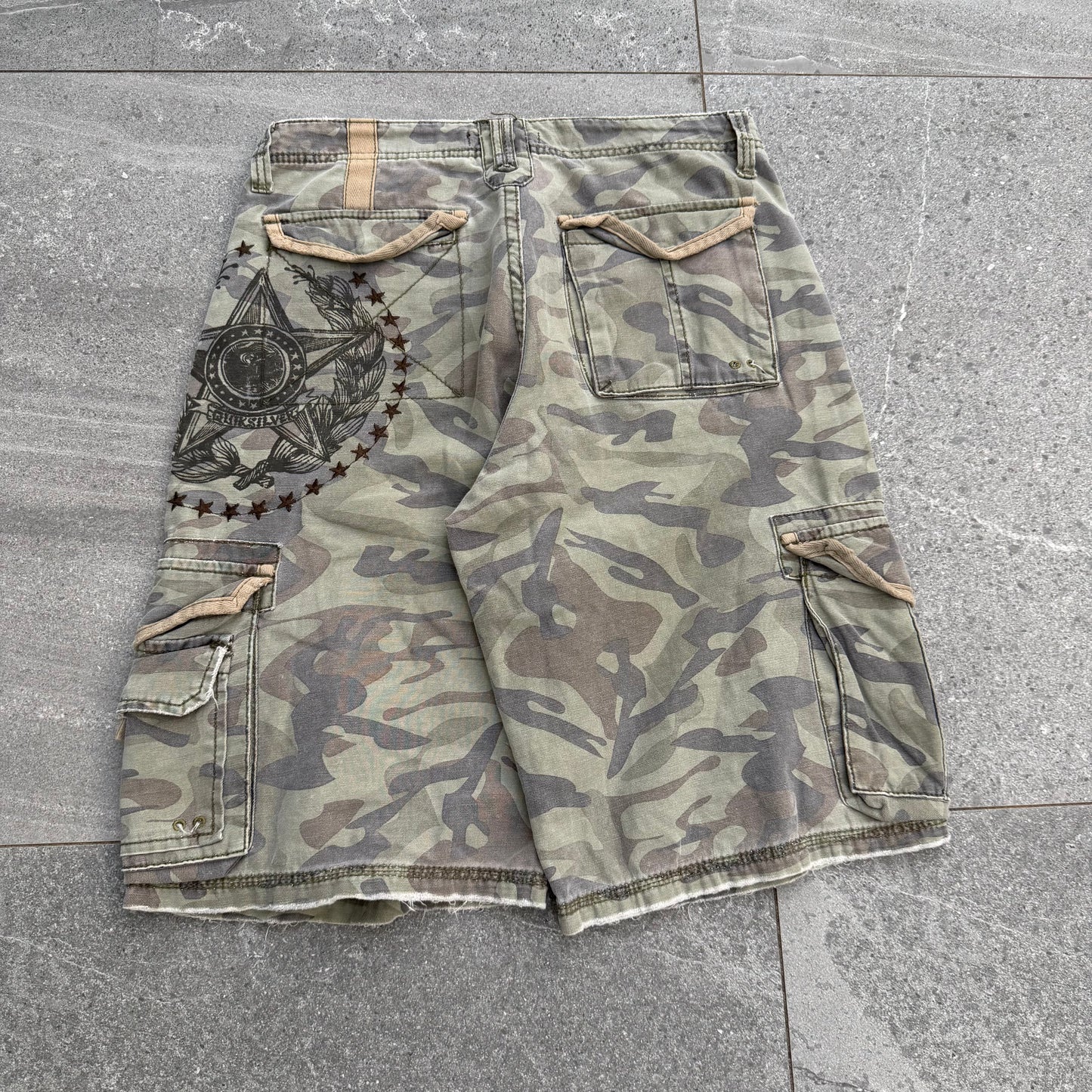grail quiksilver jawneeeees - 32x13”