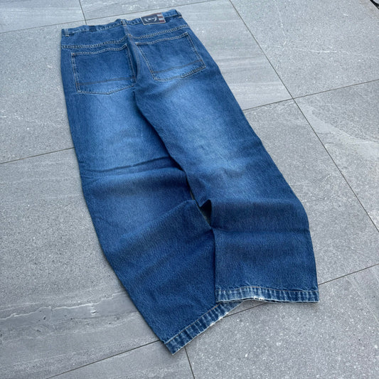 phat farm chillers - 36x34”