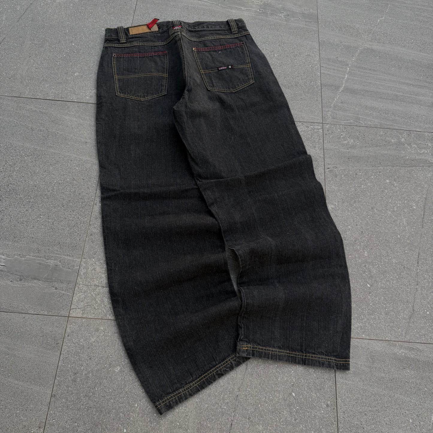 esco jeans - 34x33”