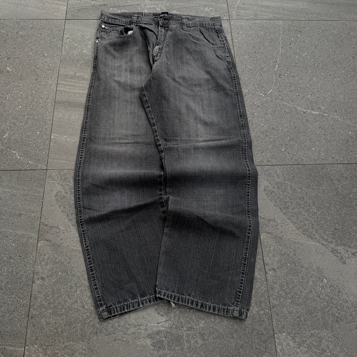 fuck these r so clean. first person to send me a video of them doing 10 pushups gets a $20 voucher - 34x31”