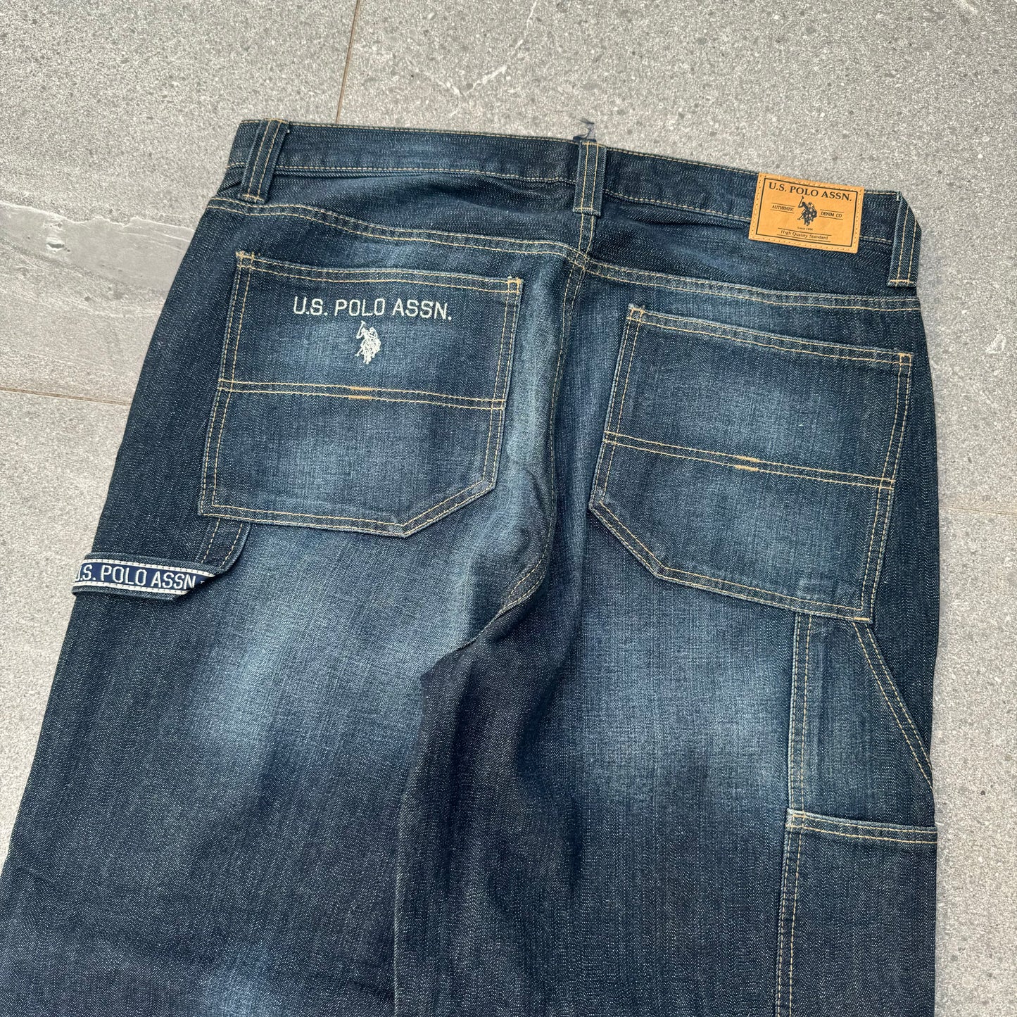 bro the wash on these is insane —— polo assn jeans - 36x31”