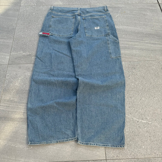 tommy jeans - 36x32”